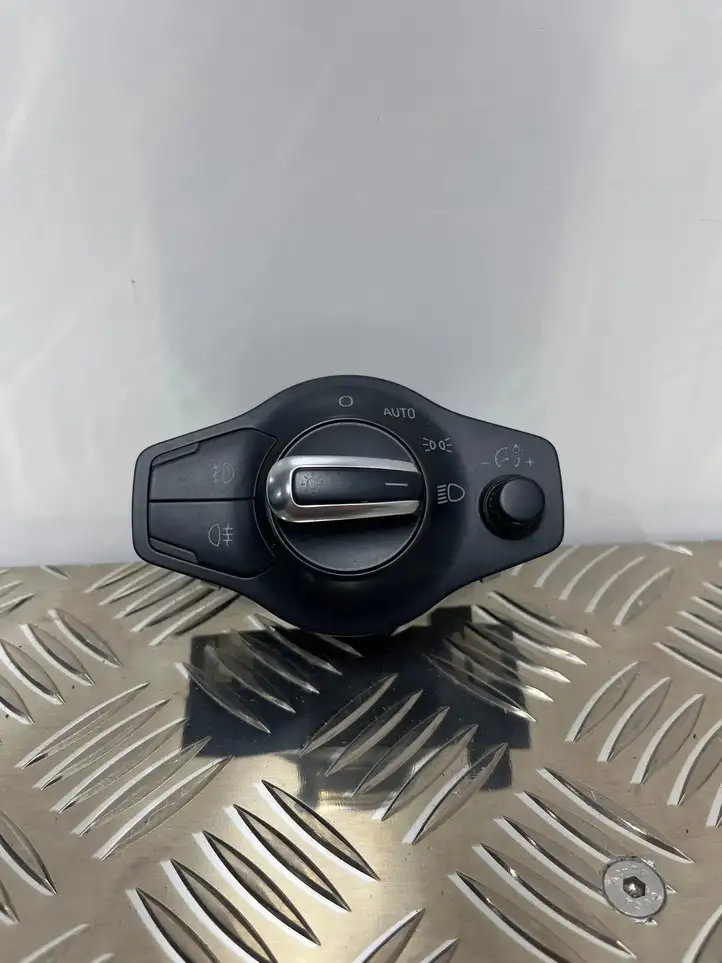 Audi Q5 SQ5 (2012 - 2017) 8K0941531AS Включатель фонарей — фото 1