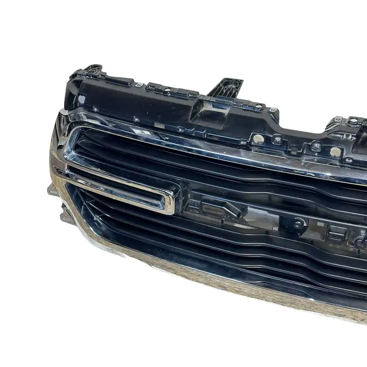 Dodge Ram (2018 - ) 68366528AH Верхняя решетка радиатора — фото 2