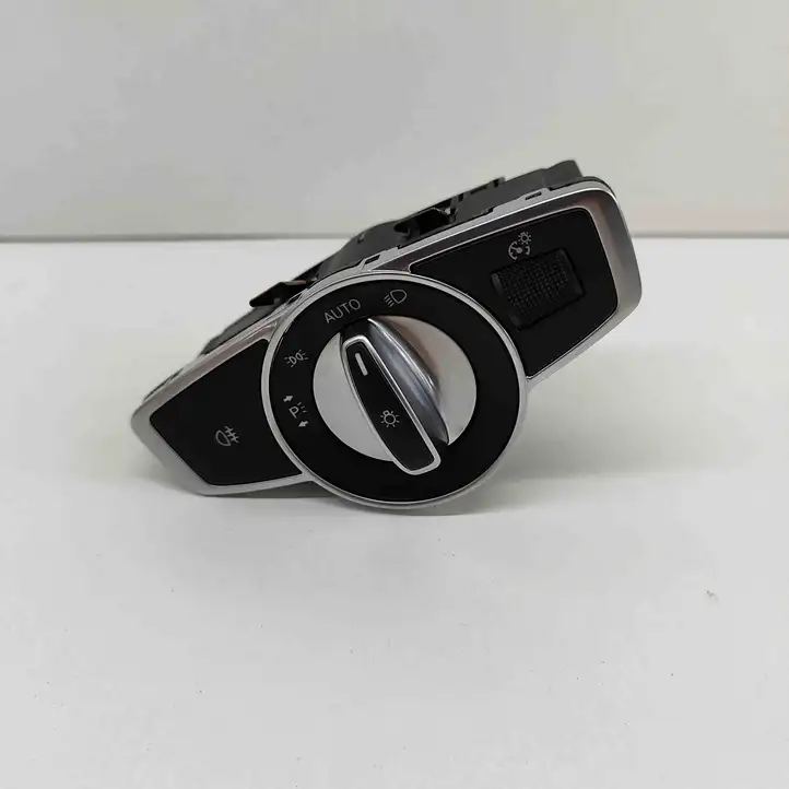 Mercedes-Benz C W205 (2014 - 2021) A2059056500 Включатель фонарей — фото 1