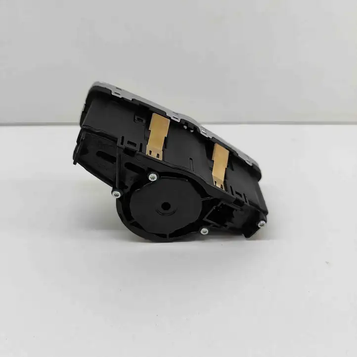 Mercedes-Benz C W205 (2014 - 2021) A2059056500 Включатель фонарей — фото 3