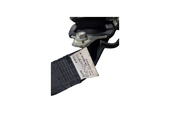Toyota iQ (2006 - 2011) 7R7810P Передний ремень безопасности — фото 3