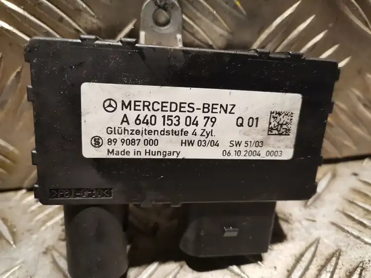 Mercedes-Benz A W169 (2004 - 2012) 6401530479 Реле накала свечей — фото 4