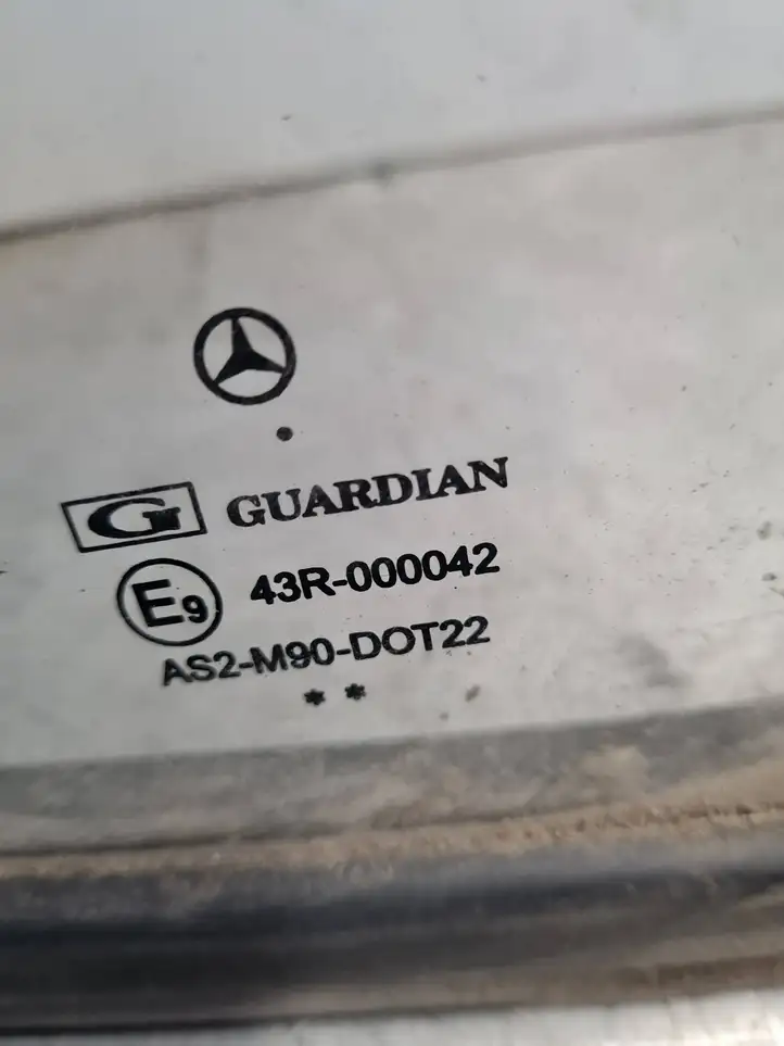 Mercedes-Benz Sprinter W901 W902 W903 W904 (1995 - 2007) 43R000042 Форточка двери — фото 2