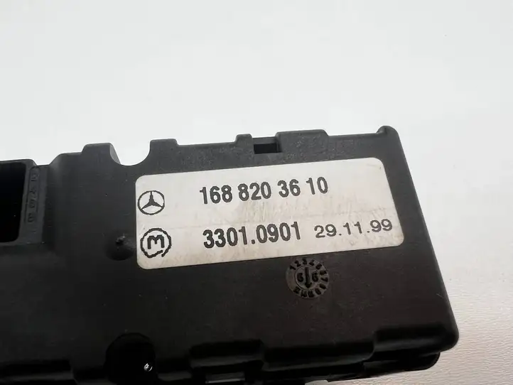 Mercedes-Benz A W168 (1997 - 2004) 1688203610 Другие включатели / ручки/ переключатели — фото 4