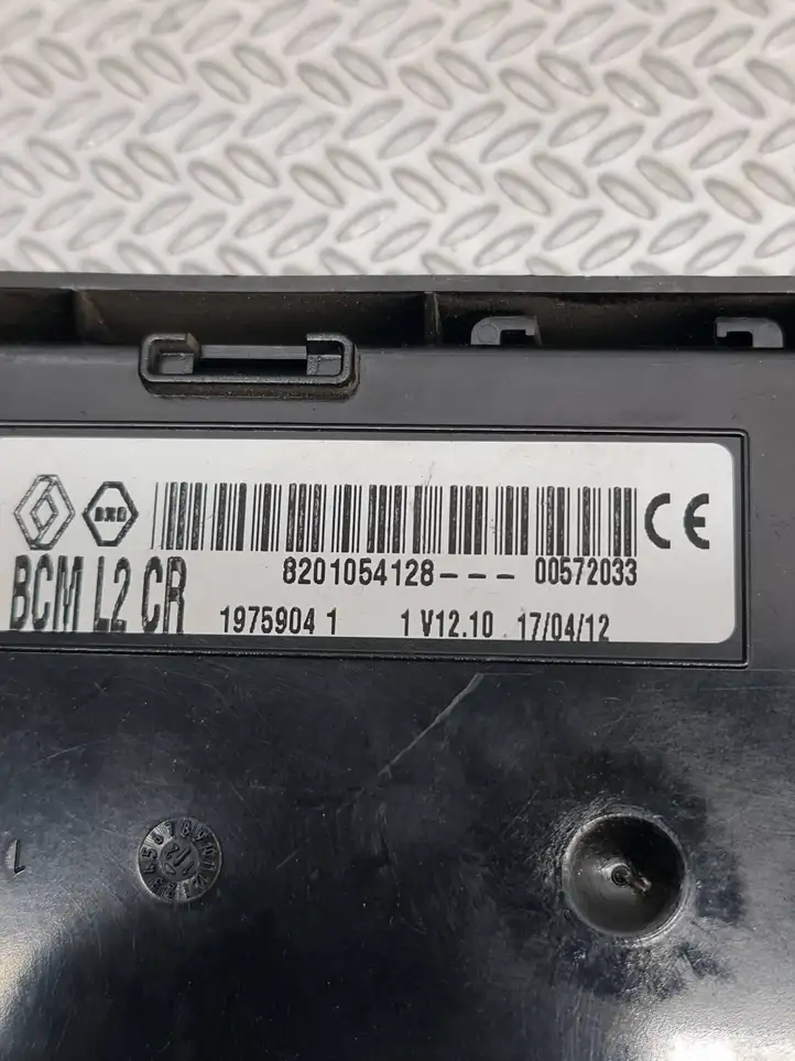 Renault Clio III (2005 - 2012) 8201054128 Модуль комфорта — фото 6