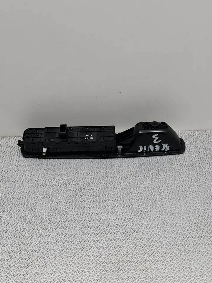Renault Scenic III - Grand scenic III (2009 - 2016) 809610016R Блок кнопок стеклоподъемников — фото 3