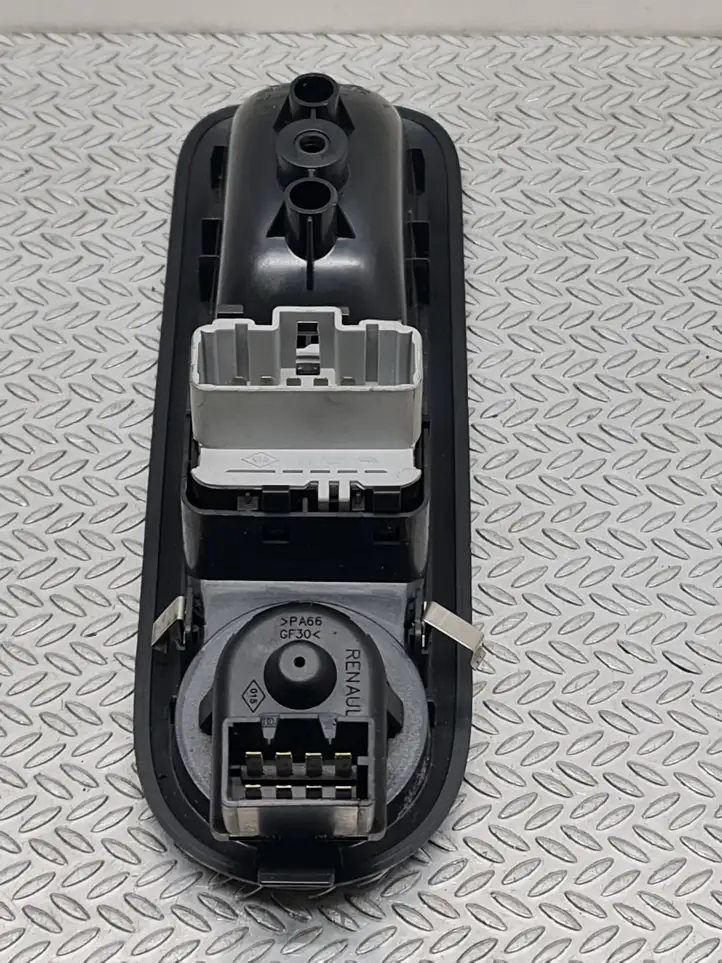 Renault Twingo II (2007 - 2014) 8200356515 Кнопка стеклоподъемников — фото 4