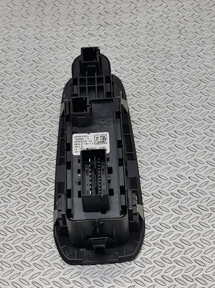 Peugeot 308 (2013 - 2021) 96788264ZD Блок кнопок стеклоподъемников — фото 4