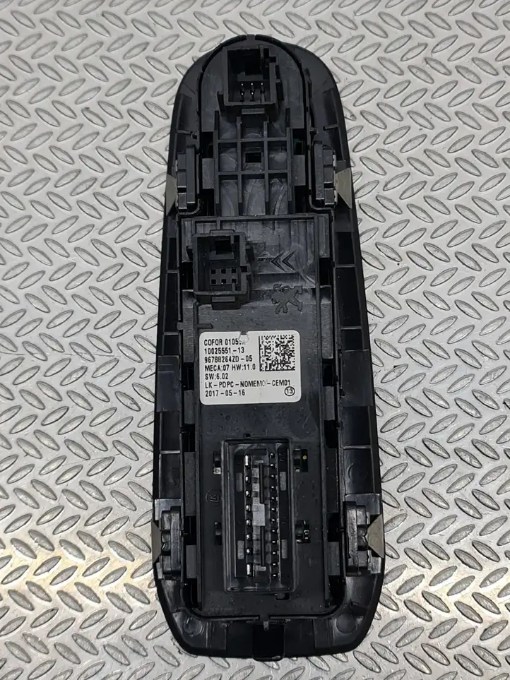 Peugeot 308 (2013 - 2021) 96788264ZD Блок кнопок стеклоподъемников — фото 5