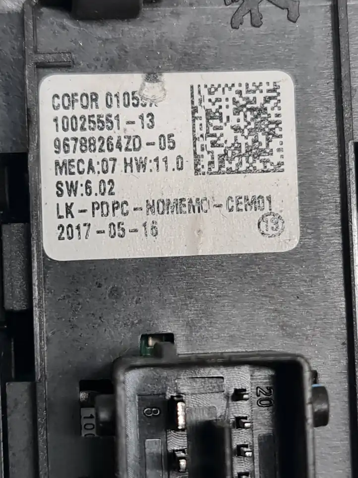 Peugeot 308 (2013 - 2021) 96788264ZD Блок кнопок стеклоподъемников — фото 6