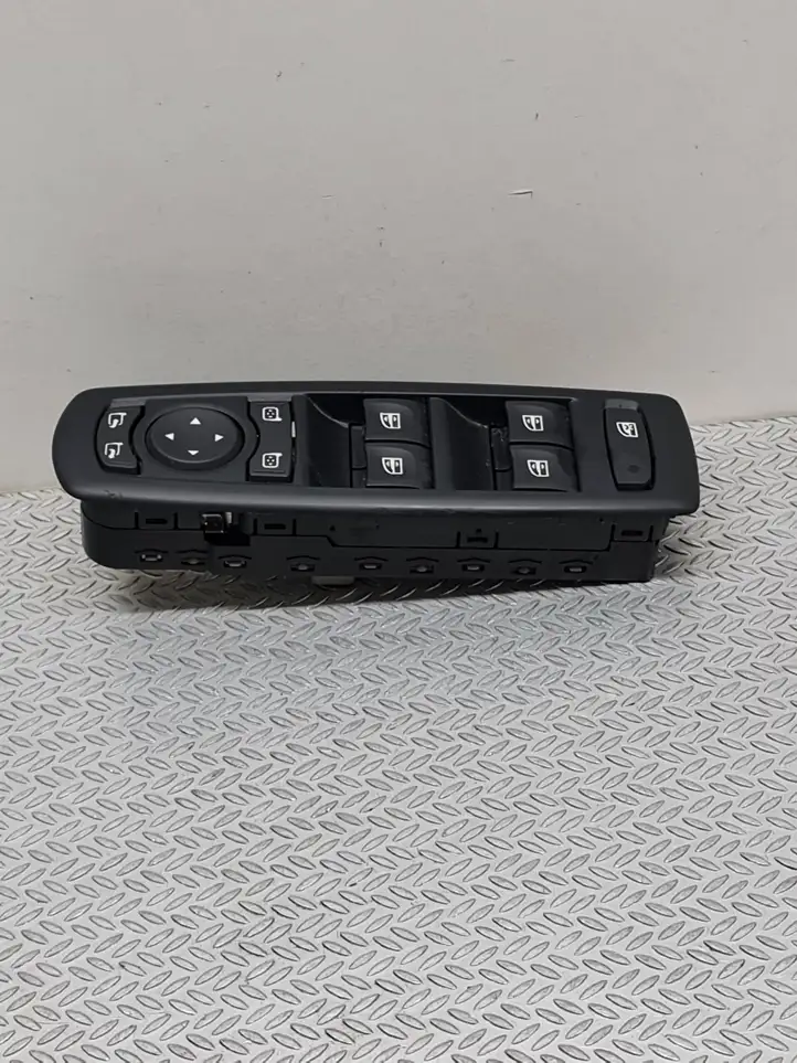 Renault Megane III (2009 - 2016) 809610006R Блок кнопок стеклоподъемников — фото 2