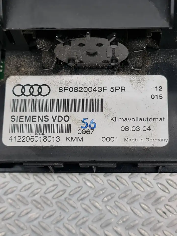Audi A3/S3 8P (2008 - 2013) 8P0820043F Блок управления климат-контролем — фото 5