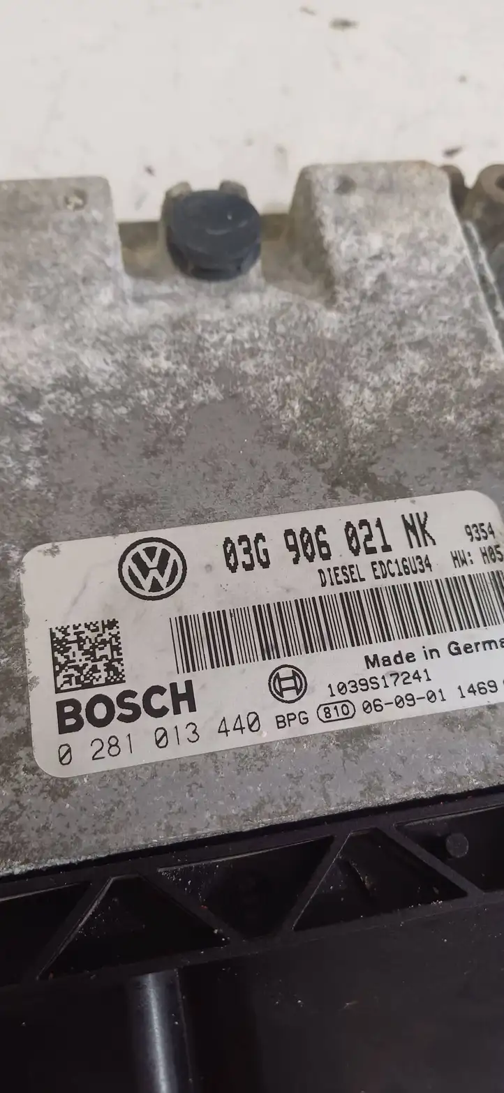 Volkswagen PASSAT B6 (2005 - 2010) 03G906021NK Блок управления двигателем (ЭБУ) — фото 2