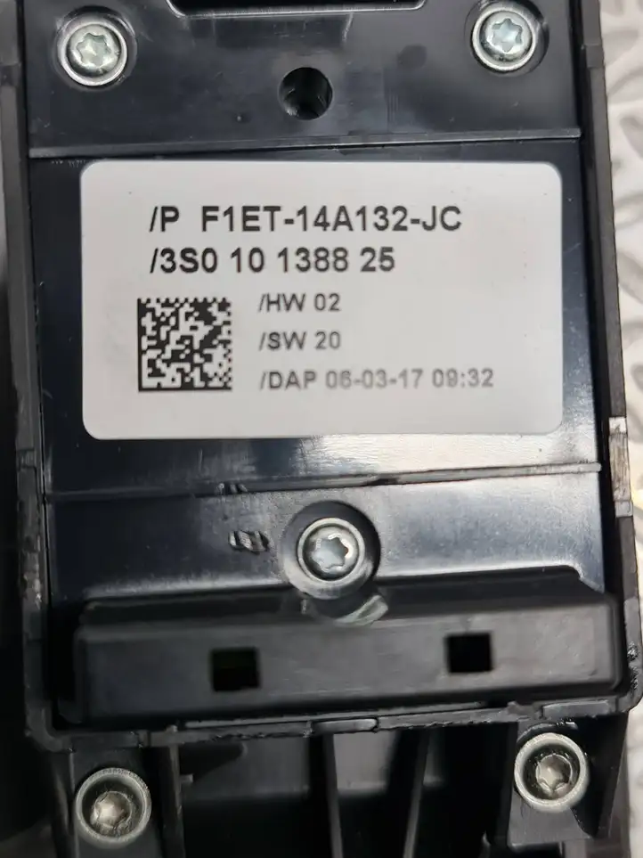 Ford C-MAX II (2015 - ) F1ET14A132JC Блок кнопок стеклоподъемников — фото 5