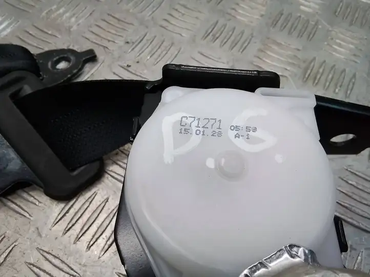Infiniti Q70 Y51 (2013 - 2019) C71271 Задний ремень безопасности — фото 4
