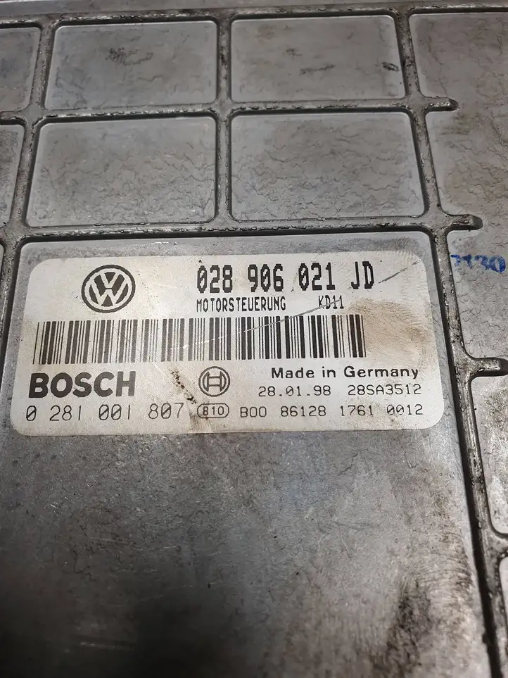 Volkswagen PASSAT B5 (1997 - 2000) 028906021JD Блок управления двигателем (ЭБУ) — фото 5