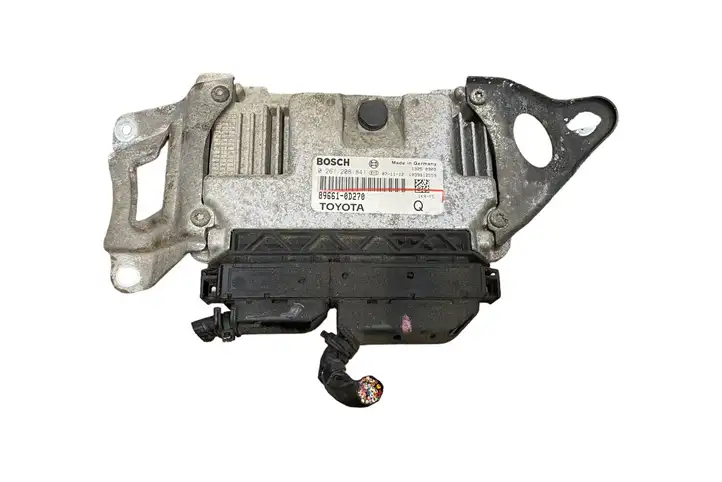 Toyota Yaris (2005 - 2009) 896610D270 Блок управления двигателем (ЭБУ) — фото 1