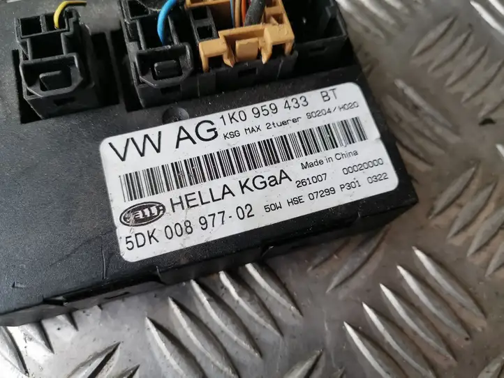 Volkswagen Golf V (2003 - 2009) 1K0959433BT Модуль комфорта — фото 2