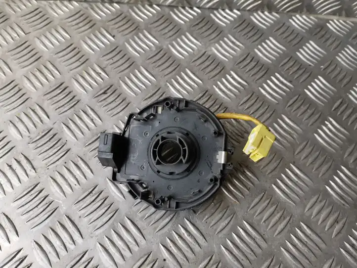 Toyota Avensis Verso (2004 - 2009) Контактное кольцо SRS — фото 3