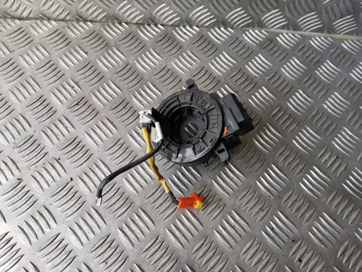 Toyota Auris 150 (2006 - 2012) 8924502040 Контактное кольцо SRS — фото 1
