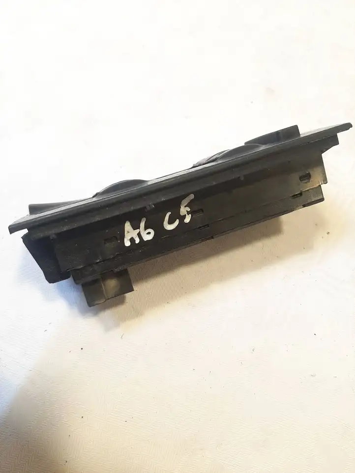Audi A6 S6 C5 4B (1997 - 2001) 4B0959851B Блок кнопок стеклоподъемников — фото 4