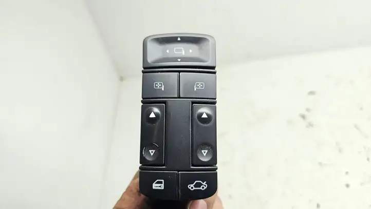 Opel Vectra C (2002 - 2005) 09185952 Блок кнопок стеклоподъемников — фото 1