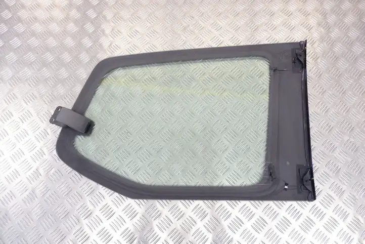 Toyota Land Cruiser (J120) (2002 - 2009) 6272060861 Заднее боковое стекло — фото 6