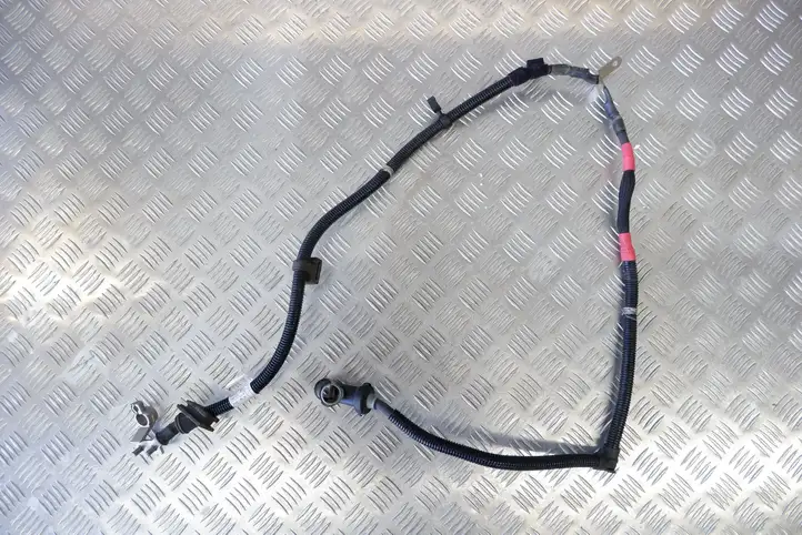 BMW X1 F48 F49 (2015 - 2022) 8580061 Плюсовой провод аккумулятора — фото 1