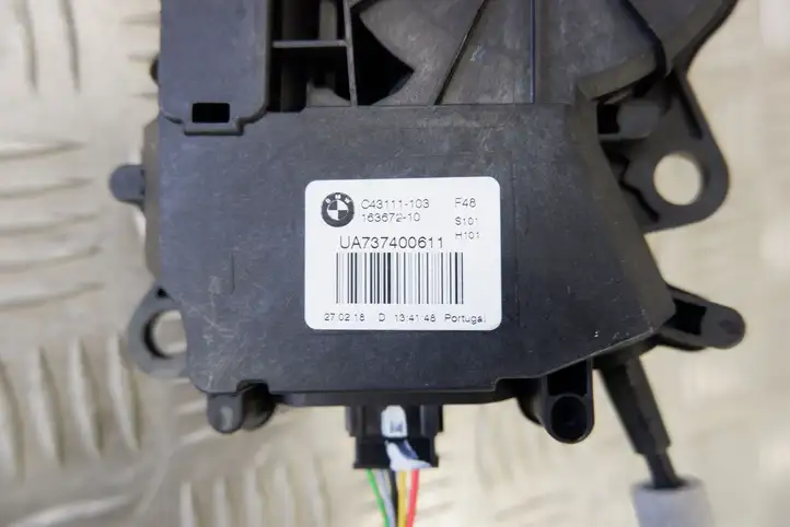 BMW X1 F48 F49 (2015 - 2022) 7374006 Замок крышки багажника — фото 6