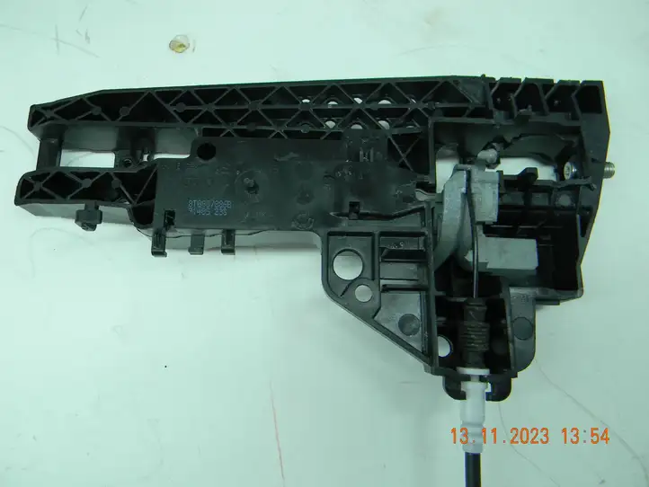 Audi A5 8T 8F (2011 - 2016) 8T0837886B Наружная ручка задней двери — фото 2