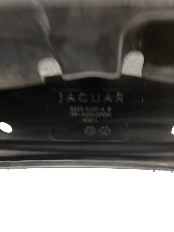 Jaguar XF (2007 - 2015) 8X238102A Дефлектор воздуха — фото 3
