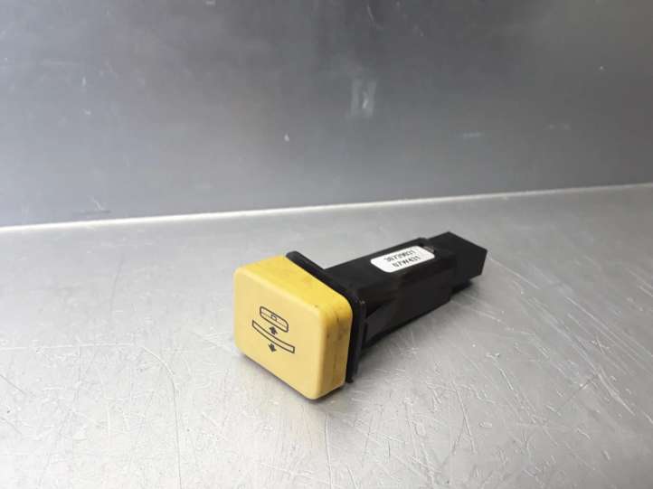 Volvo C70 (2005 - 2009)  30739031 Кнопка закрывания багажника