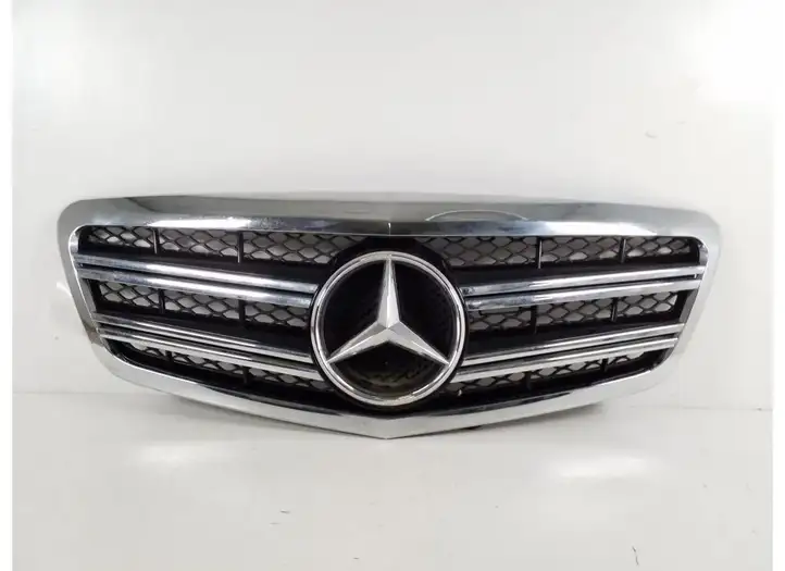 Mercedes-Benz S W221 (2005 - 2013) Передняя решетка — фото 1
