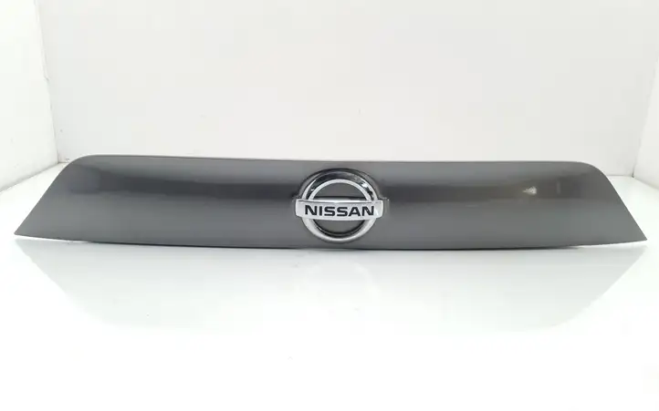 Nissan Qashqai (2013 - 2017) 908104E000 Подсветка номера — фото 2