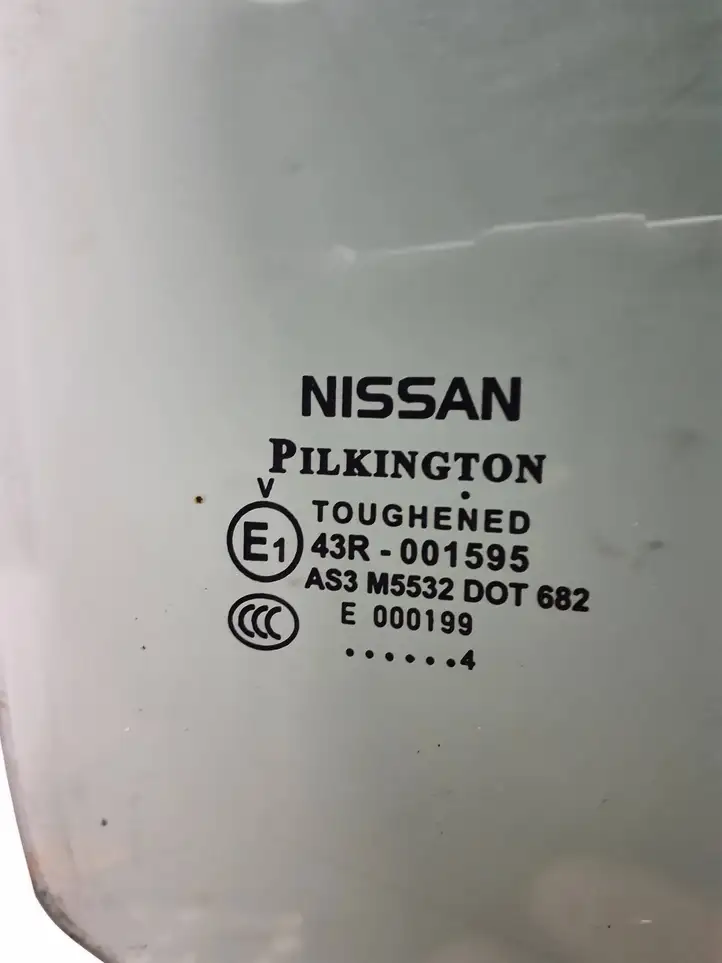 Nissan Qashqai (2013 - 2017) 43R001595 Стекло задней двери — фото 4