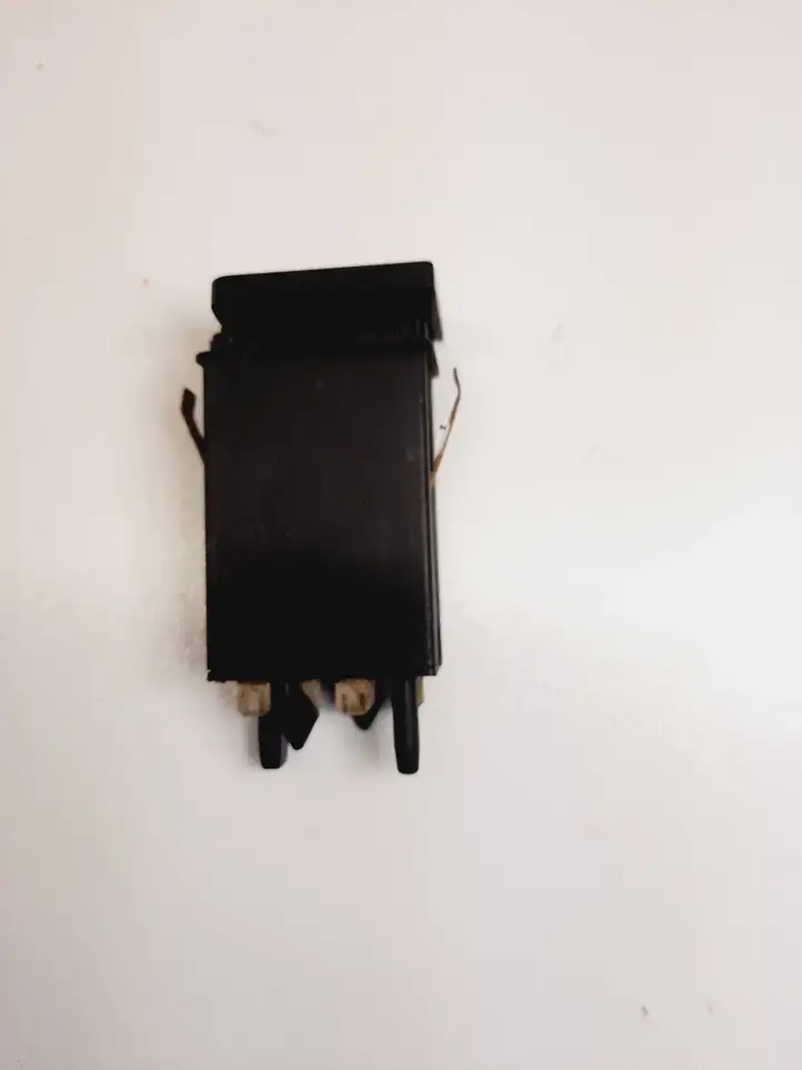 Audi A3/S3 8L (2000 - 2003) 8L0941503A Кнопка обогрева стекла — фото 2