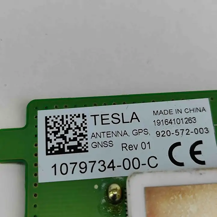 Tesla Model 3 (2017 - 2023) 107973400C GPS антенна — фото 7