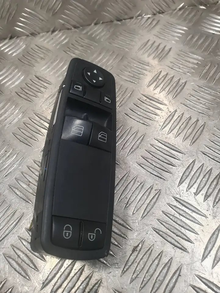 Mercedes-Benz A W169 (2004 - 2012) A1698206410 Блок кнопок стеклоподъемников — фото 2