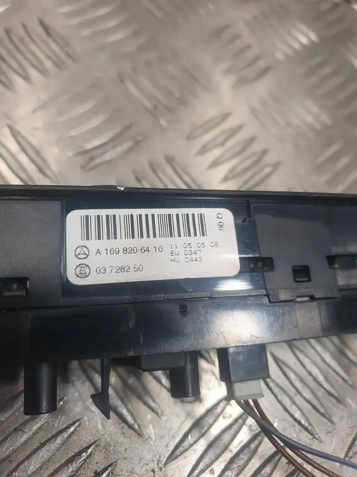 Mercedes-Benz A W169 (2004 - 2012) A1698206410 Блок кнопок стеклоподъемников — фото 5