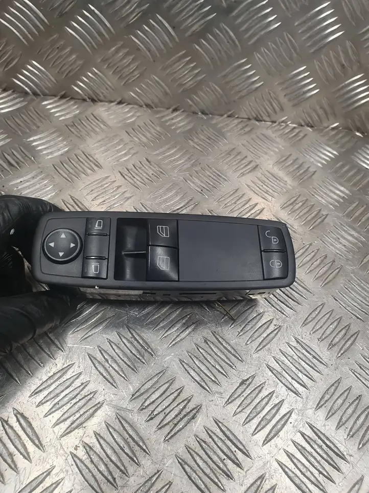 Mercedes-Benz A W169 (2004 - 2012) A1698206410 Блок кнопок стеклоподъемников — фото 6