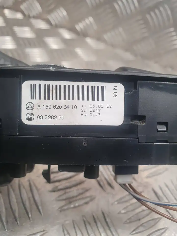 Mercedes-Benz A W169 (2004 - 2012) A1698206410 Блок кнопок стеклоподъемников — фото 7