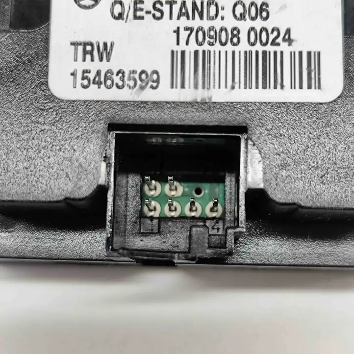 Mercedes-Benz CLA C117,X117,W117 (2013 - 2019) A2469050451 Кнопка ручного тормоза — фото 7