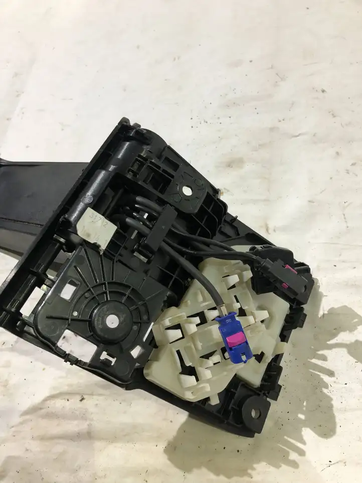 BMW X5 F15 (2013 - 2017) 9285358 Блок GSM — фото 3