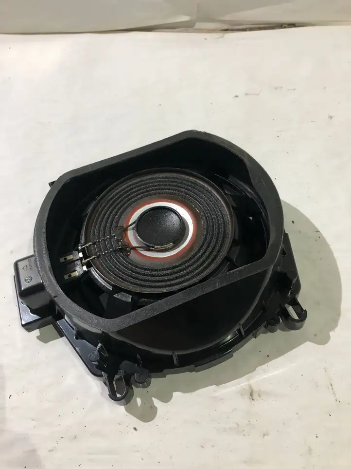 BMW X5 F15 (2013 - 2017) 430407421470 Решетка сабвуфера — фото 3