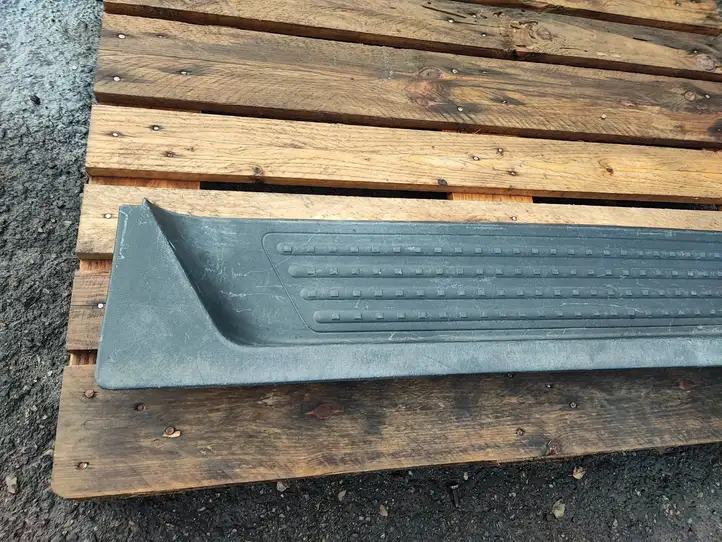 Volkswagen Transporter - Caravelle T5 (2003 - 2009) 7H0863725J Внутренняя отделка заднего порога — фото 7
