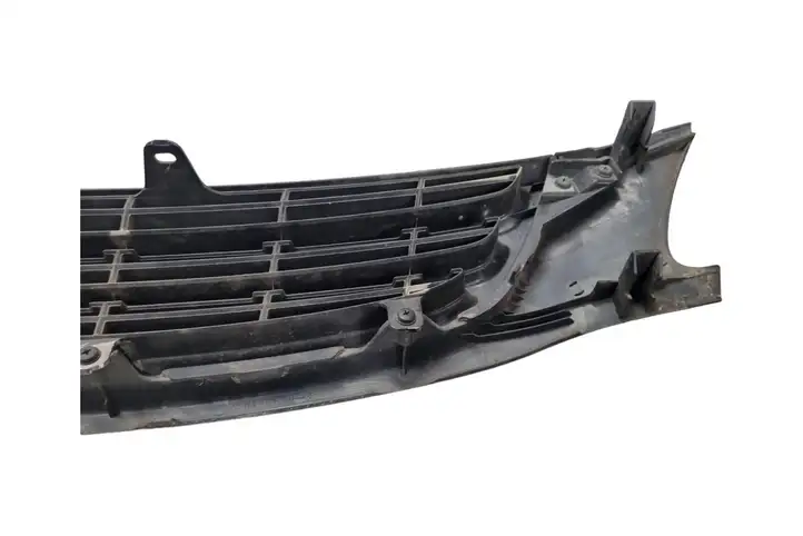 Toyota Avensis T220 (2000 - 2003) 5311105030F Верхняя решетка радиатора — фото 8