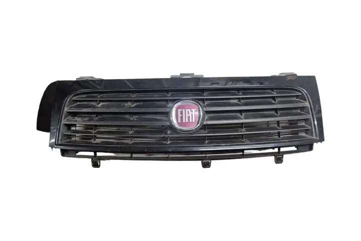 Fiat Scudo (2007 - 2016) 1497652077 Передняя решетка — фото 1