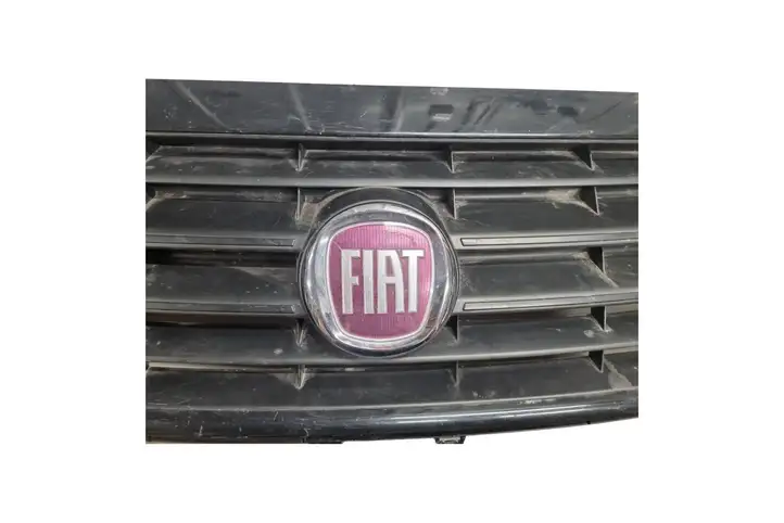 Fiat Scudo (2007 - 2016) 1497652077 Передняя решетка — фото 3