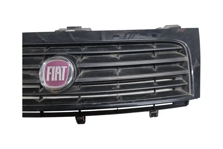 Fiat Scudo (2007 - 2016) 1497652077 Передняя решетка — фото 4