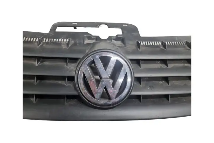 Volkswagen Touran I (2003 - 2010)  1T0853651A Передняя решётка